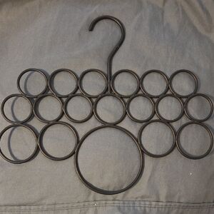 Metal Scarf Hanger with Multiple Rings